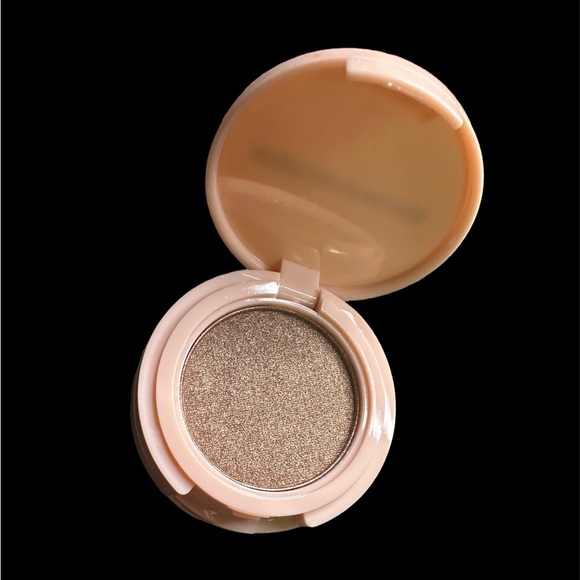 Sophia & Mabelle stacked eyeshadow combo - Picture 2 of 4